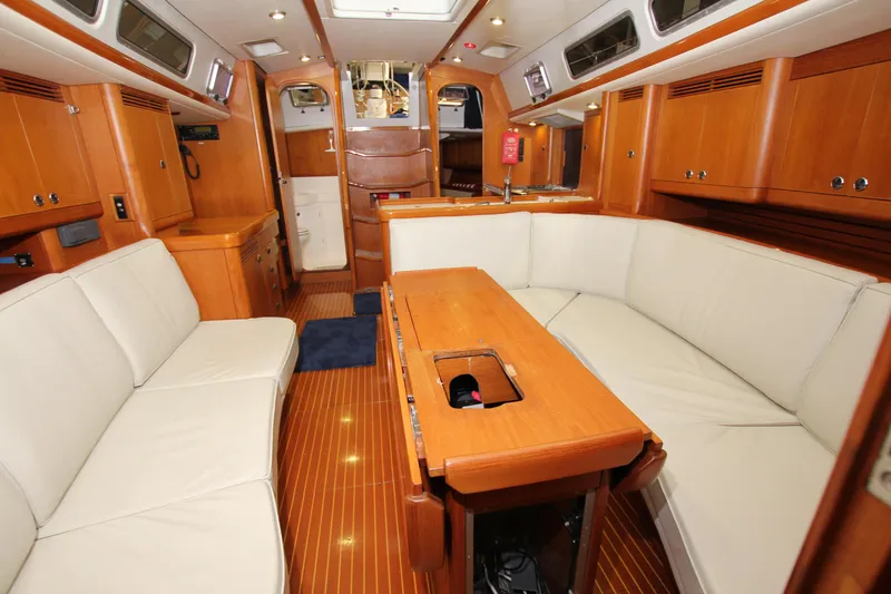 Slide: The Image of Saloon from forward - 22