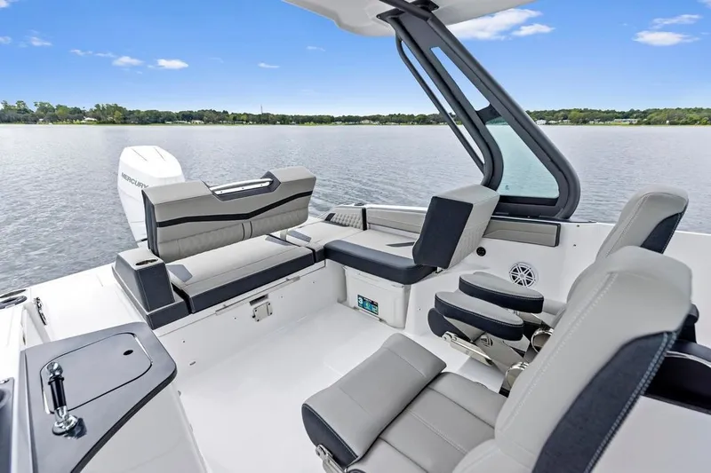 Slide: The Image of Monterey ELITE 27 OB 2027 - 6