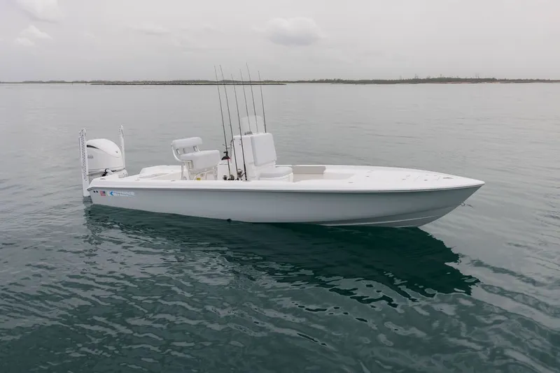 The Image of Contender 24 Bay 2027 - 1