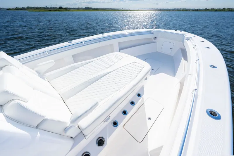 Slide: The Image of Invincible 39 Open Fisherman 2022 - 9