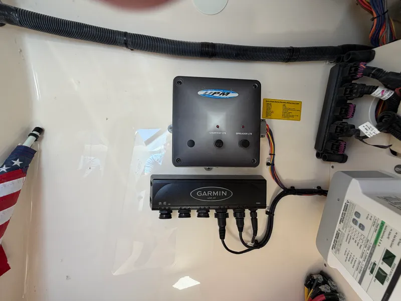 Slide: The Image of Scout 255 DORADO 2024 - 22