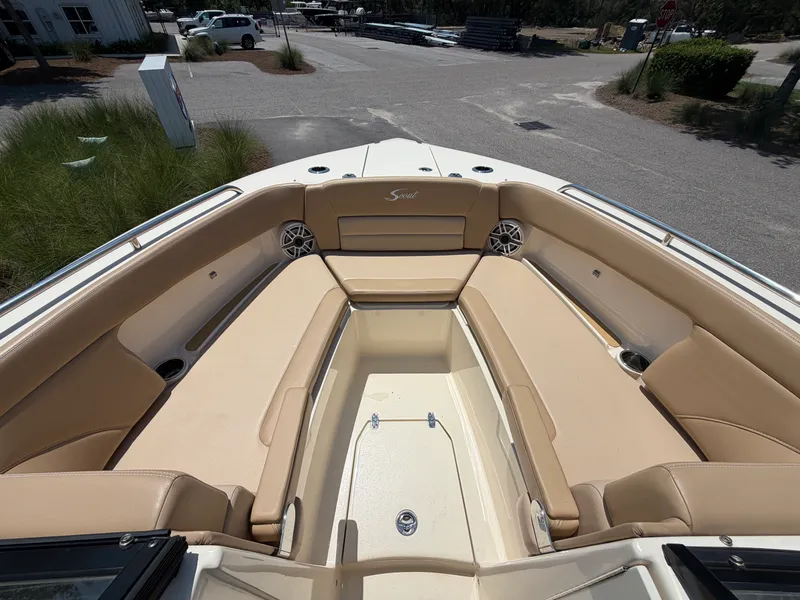 Slide: The Image of Scout 255 DORADO 2024 - 25