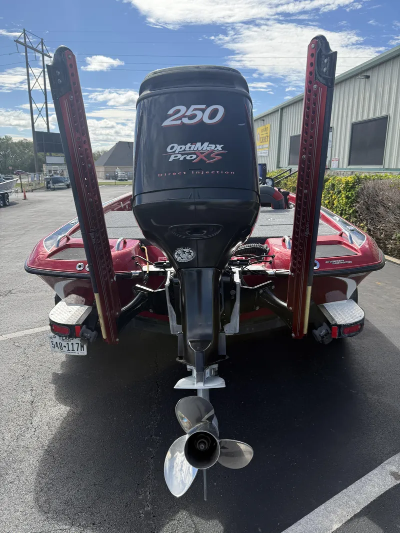 Slide: The Image of Phoenix Boats 721 PRO 2013 - 25