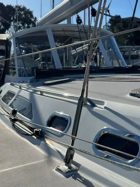 Slide: The Image of GARHAUER TRAVELER - 12