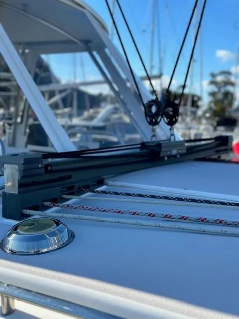 Slide: The Image of GARHAUER TRAVELER - 24