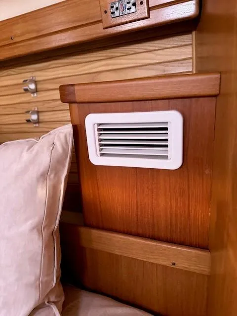 Slide: The Image of HEAT AND AIR VENT - 45