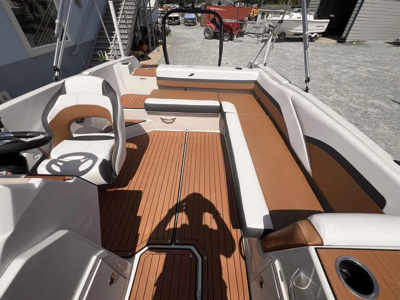 Slide: The Image of Starcraft SVX 211 OB 2024 - 8