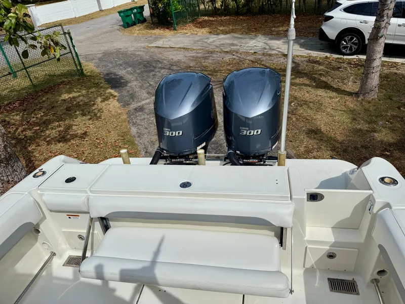 Slide: The Image of 2008 Hydra-Sports Vector 2900 CC with twin 300 horsepower engines, parked outdoors. - 9