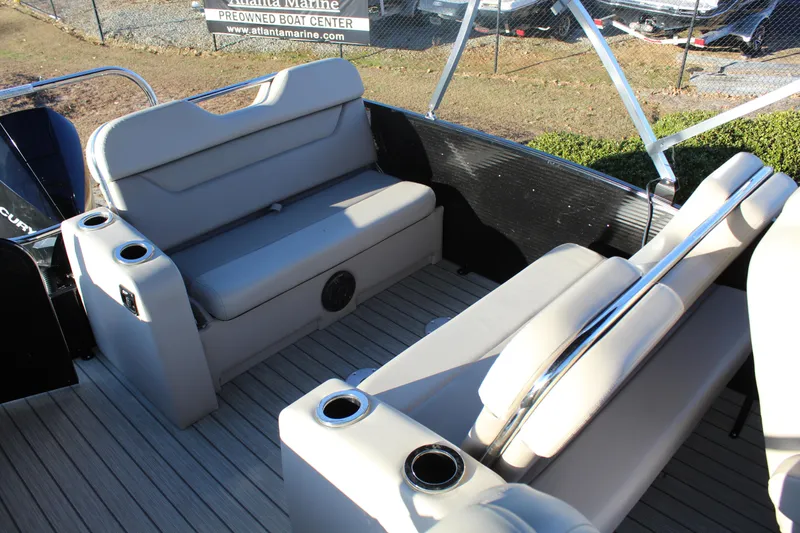 Slide: The Image of Princecraft Quorum 25 RL 2020 - 17