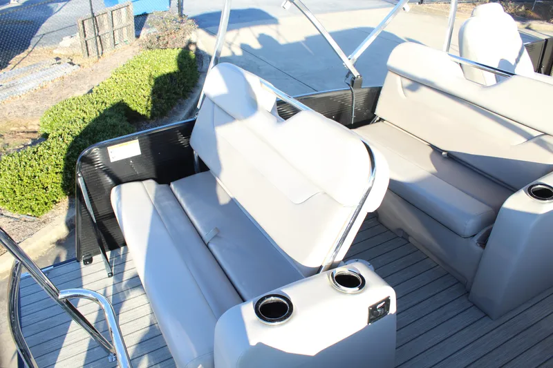 Slide: The Image of Princecraft Quorum 25 RL 2020 - 20