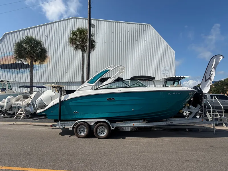 The Image of Sea Ray 250 SDX OB 2026 - 0