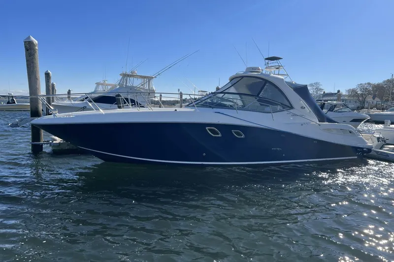 Slide: The Image of Sea Ray 330 Sundancer 2008 - 1