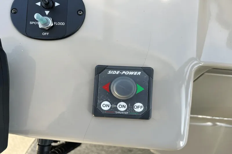 Slide: The Image of Sea Ray 330 Sundancer 2008 - 7