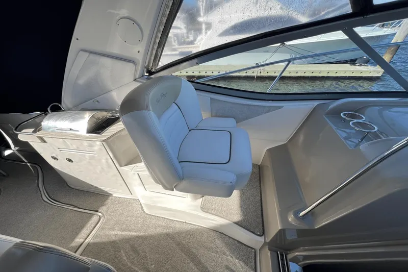 Slide: The Image of Sea Ray 330 Sundancer 2008 - 8