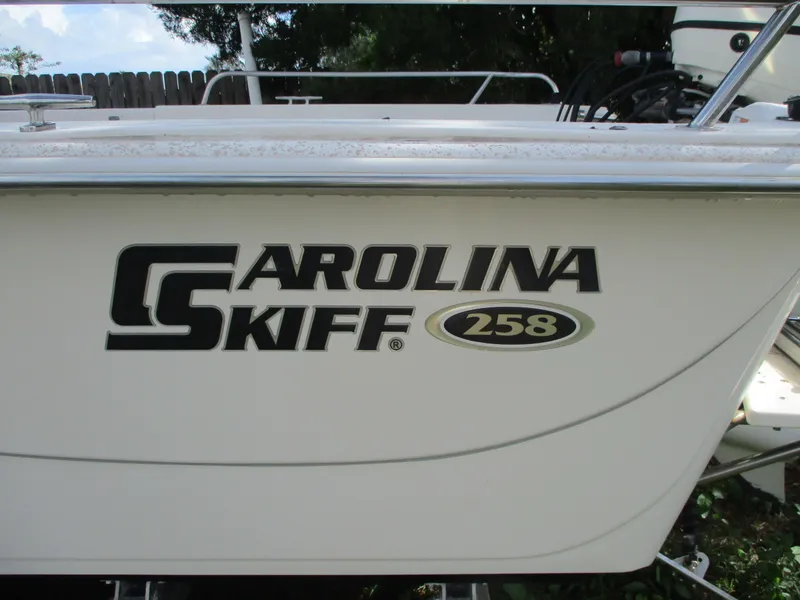 Slide: The Image of Carolina Skiff 258 - 3