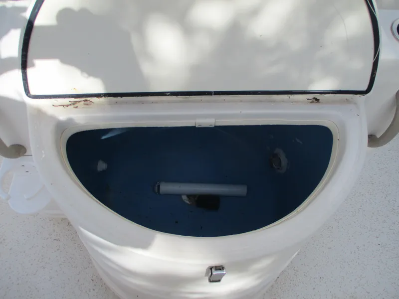 Slide: The Image of Live well Center Consol - 40