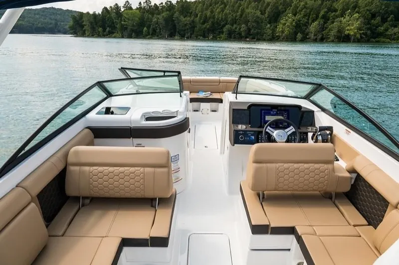 Slide: The Image of Sea Ray SDX 290 Outboard 2027 - 9