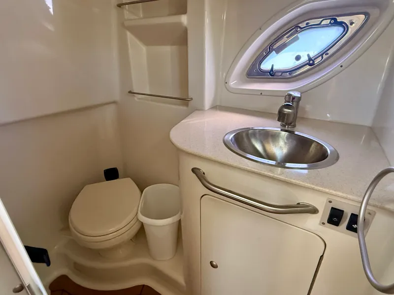 Slide: The Image of Sea Ray 310 SUNDANCER 2009 - 20