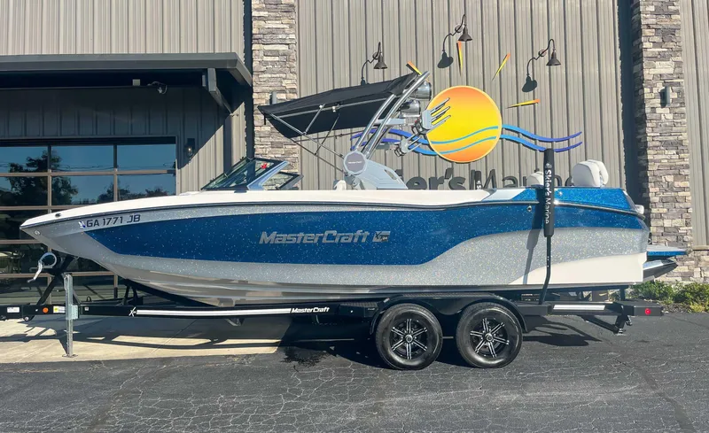 The Image of MasterCraft XT24 2022 - 1