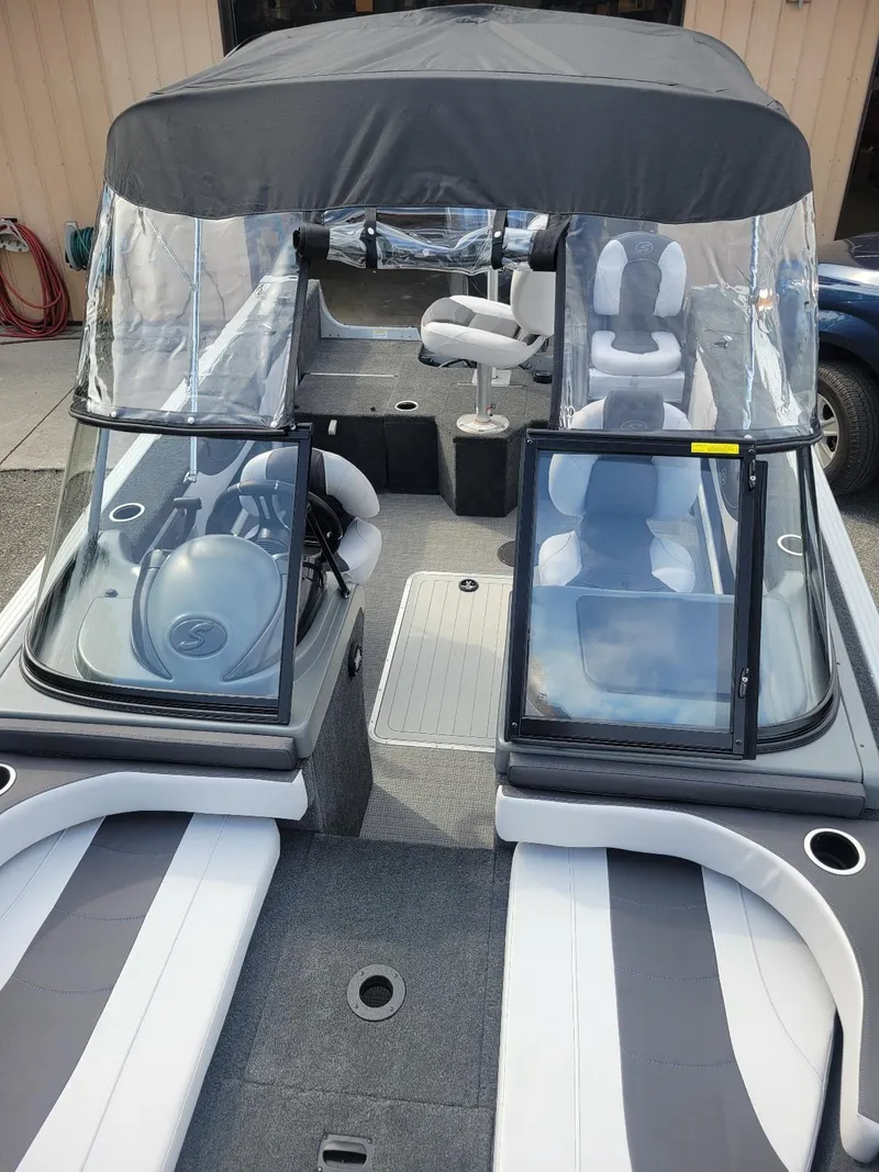 Slide: The Image of 2024 Smoker Craft Ultima Legacy 172 boat with walk-thru windshield and Yamaha 150 engine. - 19