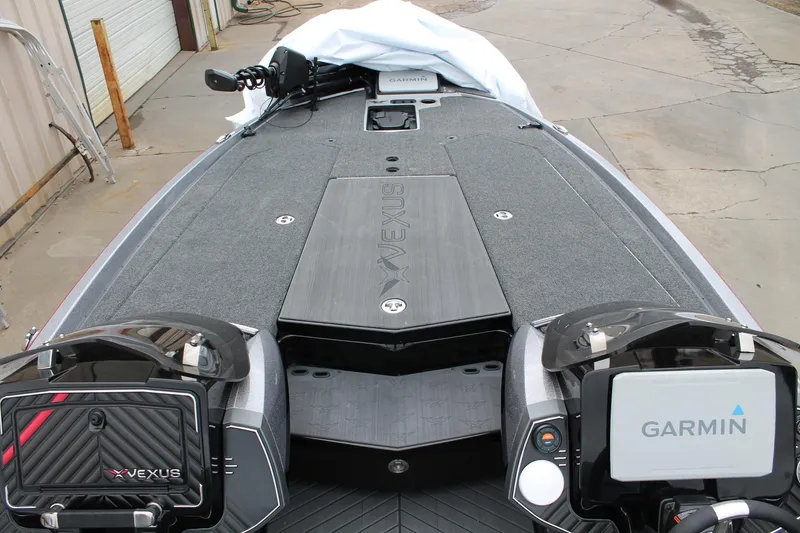 Slide: The Image of Vexus VX20 2024 - 22