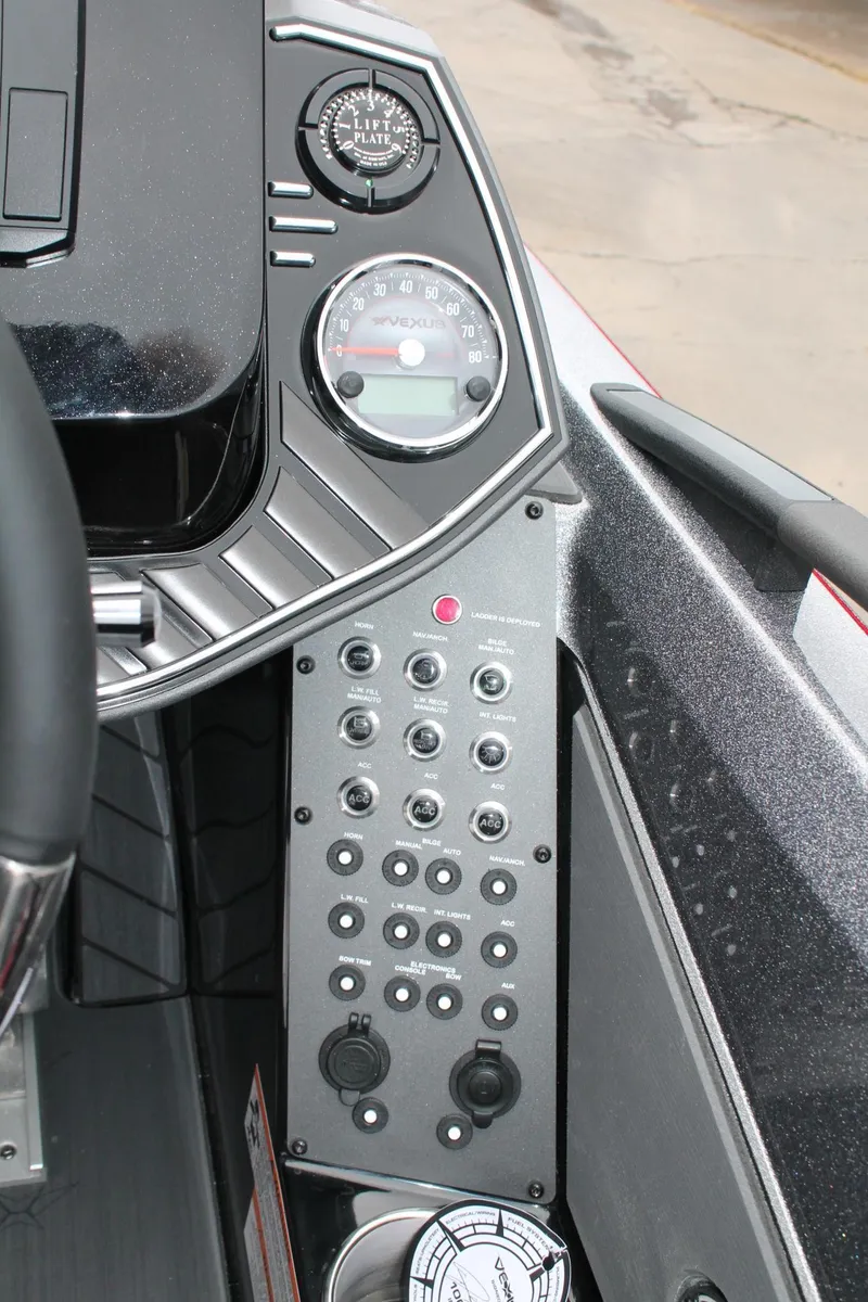 Slide: The Image of Vexus VX20 2024 - 24