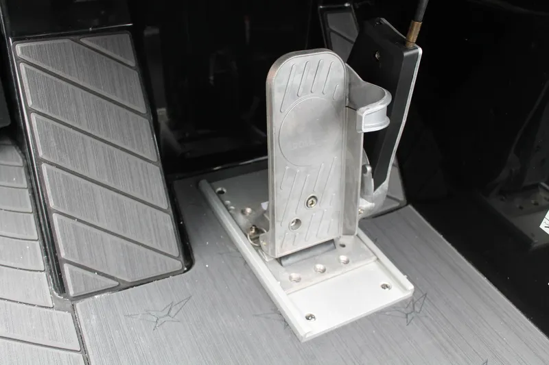 Slide: The Image of Vexus VX20 2024 - 28