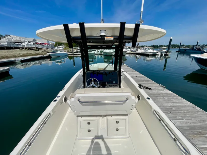 Slide: The Image of Boston Whaler 280 DAUNTLESS 2023 - 10