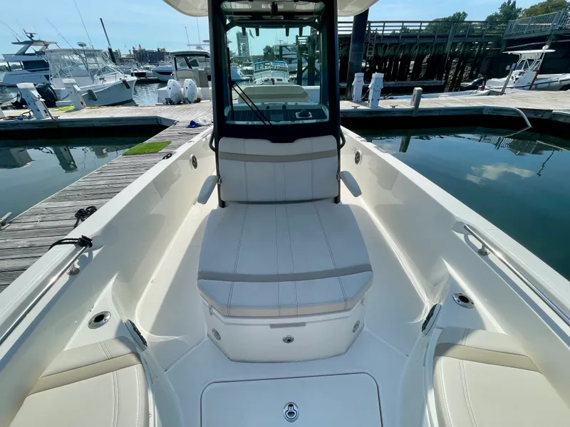Slide: The Image of Boston Whaler 280 DAUNTLESS 2023 - 19