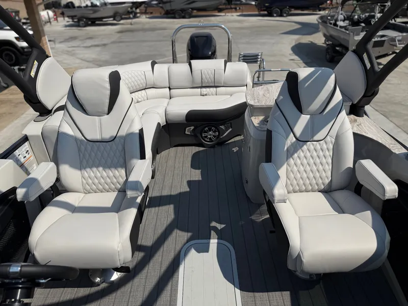 Slide: The Image of Avalon Excalibur Elite Windshield 27' - 400HP Mercury Racing! 2022 - 15