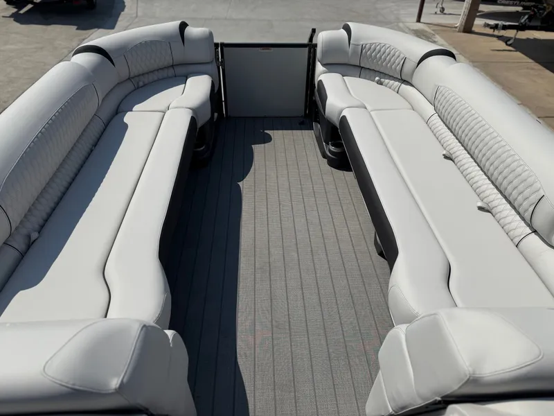 Slide: The Image of Avalon Excalibur Elite Windshield 27' - 400HP Mercury Racing! 2022 - 9