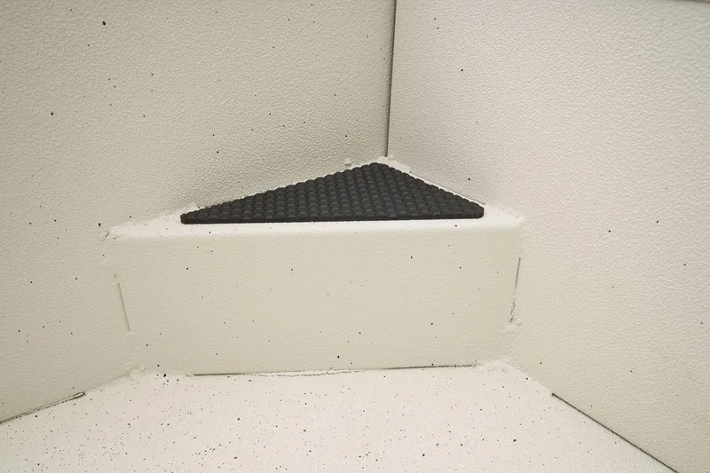 Slide: The Image of Manufacturer Provided Image: Ranger RB190 - 31