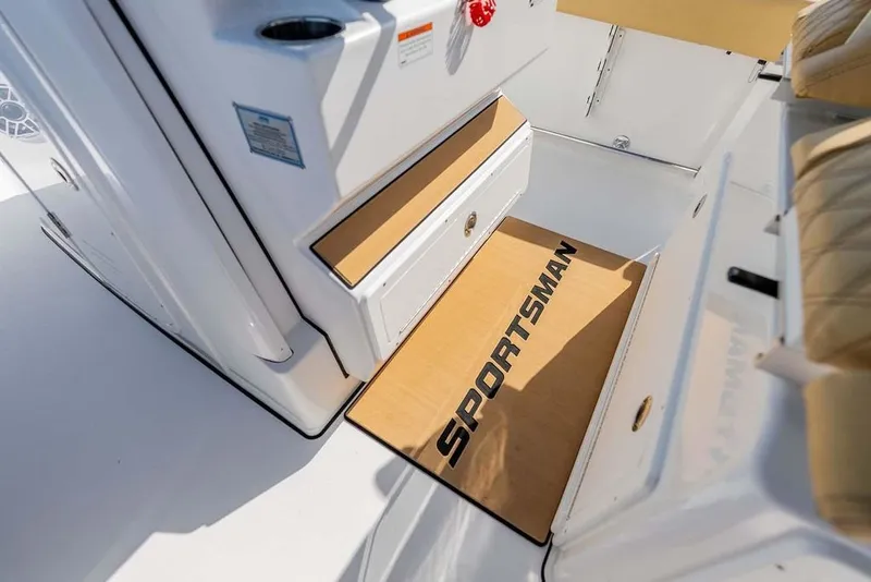 Slide: The Image of Sportsman Heritage 261 Center Console 2027 - 21