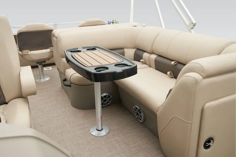 Slide: The Image of Sun Tracker SportFish 22 XP3 2024 - 45