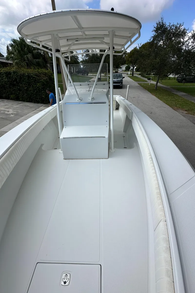 Slide: The Image of 2002 Jupiter 27 Open Fisherman boat with center console and T-top. - 19