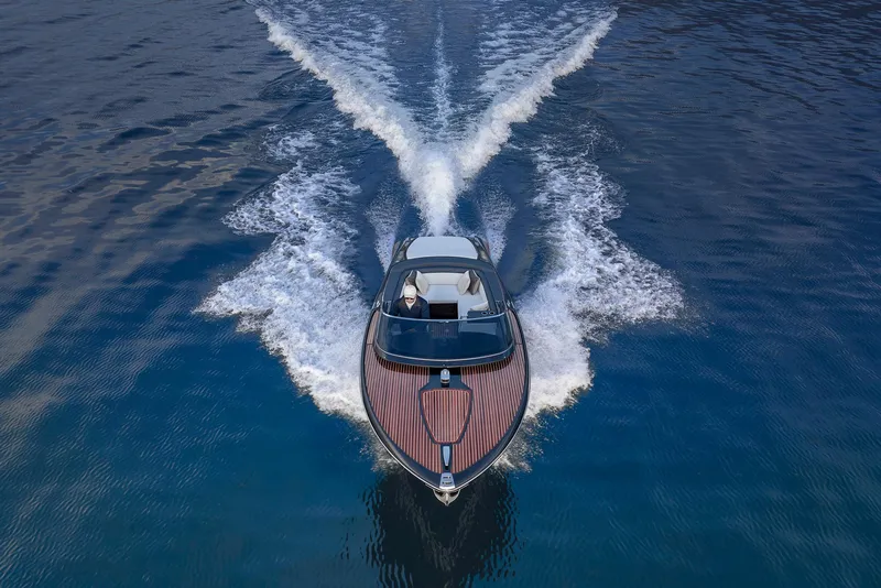 Slide: The Image of Riva Iseo Super 2026 - 2
