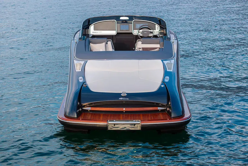 Slide: The Image of Riva Iseo Super 2027 - 3