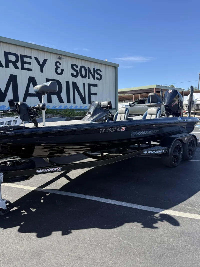 Slide: The Image of Phoenix Boats 921 ELITE 2021 - 24