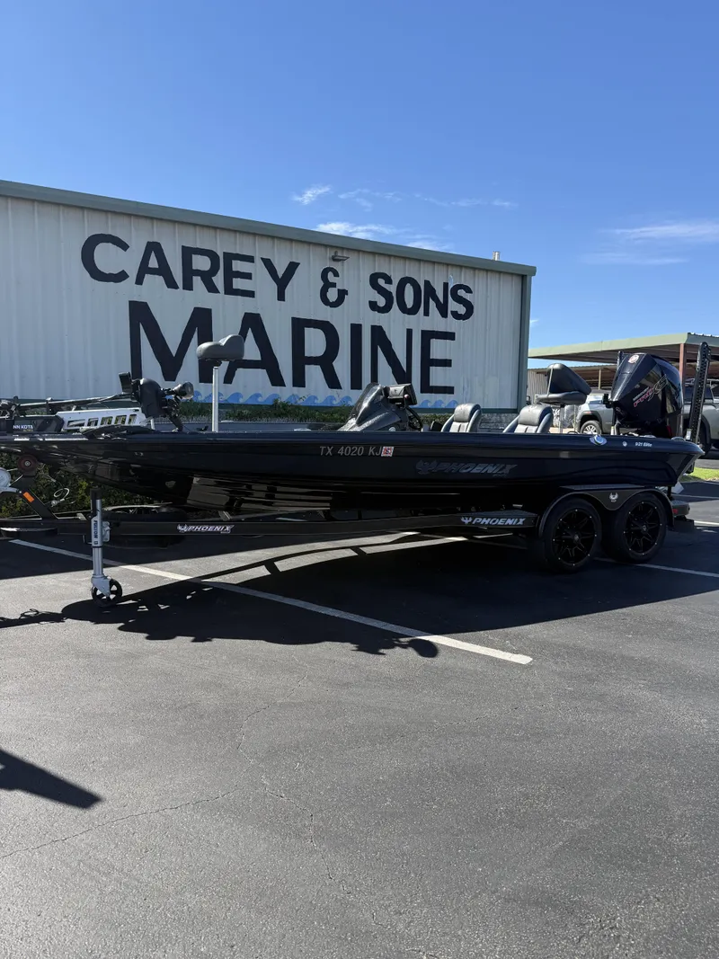 Slide: The Image of Phoenix Boats 921 ELITE 2021 - 21