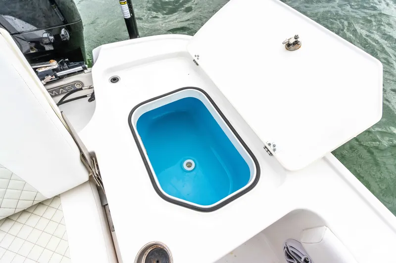 Slide: The Image of Caymas 28 HB Center Console 2022 - 68