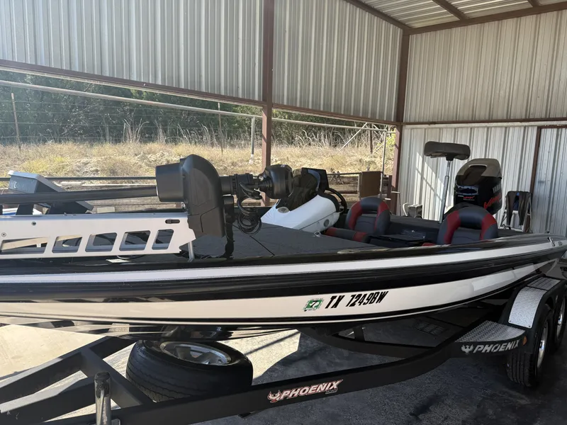 Slide: The Image of Phoenix Boats 618 PRO 2013 - 28