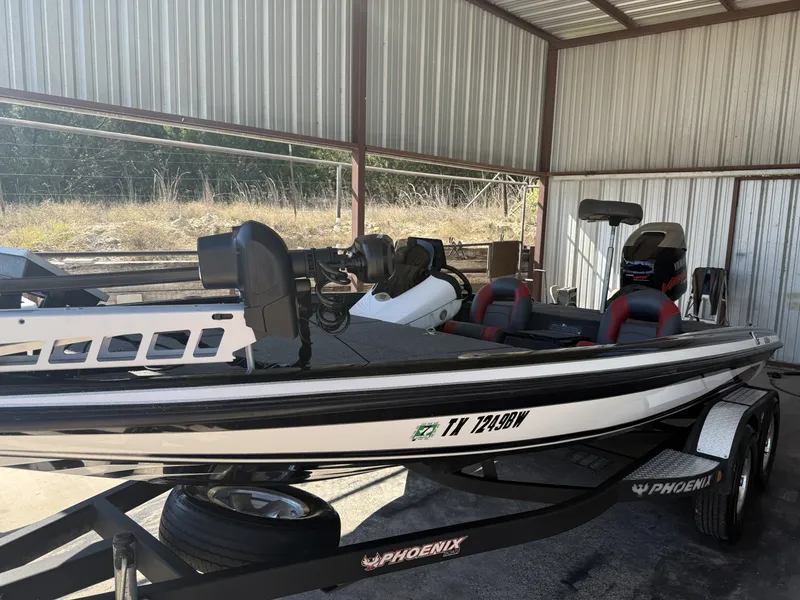 Slide: The Image of Phoenix Boats 618 PRO 2013 - 29