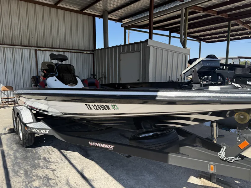 Slide: The Image of Phoenix Boats 618 PRO 2013 - 19