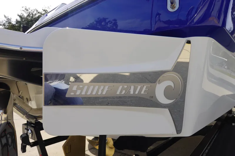 Slide: The Image of 2024 Malibu 21 LX-R Surf Gate detail. - 8