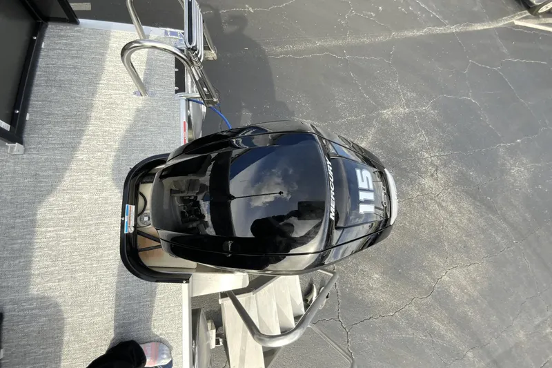 Slide: The Image of Premier 210 Sunsation 2024 - 12