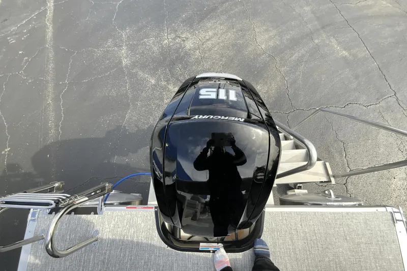 Slide: The Image of Premier 210 Sunsation 2024 - 13