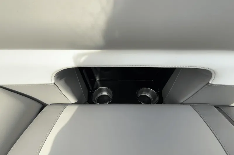 Slide: The Image of Premier 210 Sunsation 2024 - 4