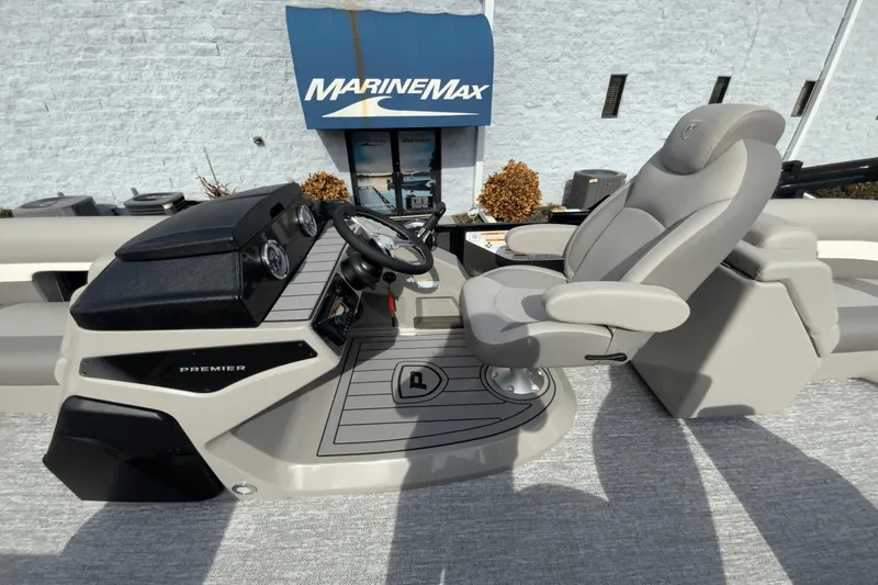 Slide: The Image of Premier 210 Sunsation 2024 - 5