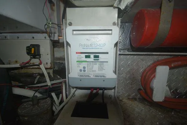 Slide: The Image of Tiara 4300 Open 1991 - 70