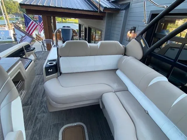 Slide: The Image of Luxurious seating area on the 2024 Avalon Catalina 2585 VRB pontoon boat. - 6